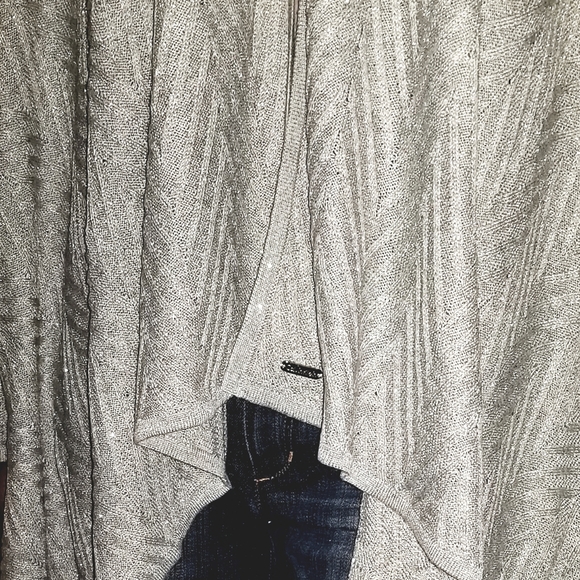 CALVIN KLEIN Poncho Cardigan w Metallic Thread - Picture 3 of 6